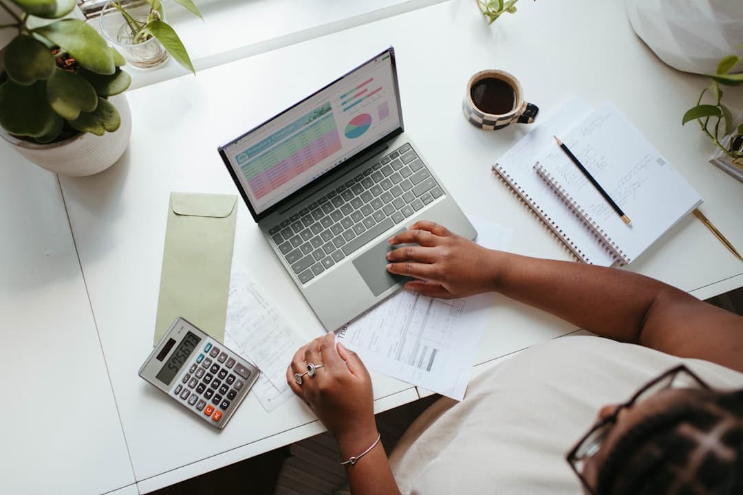 How to Budget With Irregular Income (Freelancers, Gig Workers, and Self-Employed)
