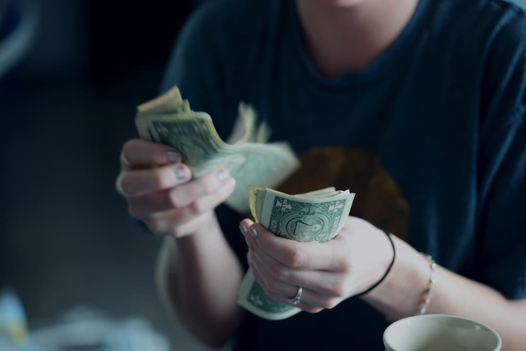 How to Track Cash Spending (Without Losing Track Immediately)